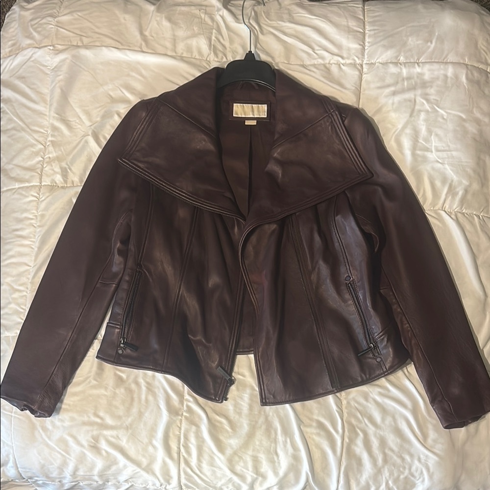 MICHAEL Michael Kors Women’s Brown Leather Jacket with Classic Appeal